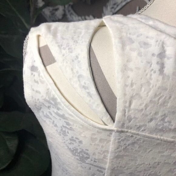 Trouve White Tank Top - Picture 4 of 6